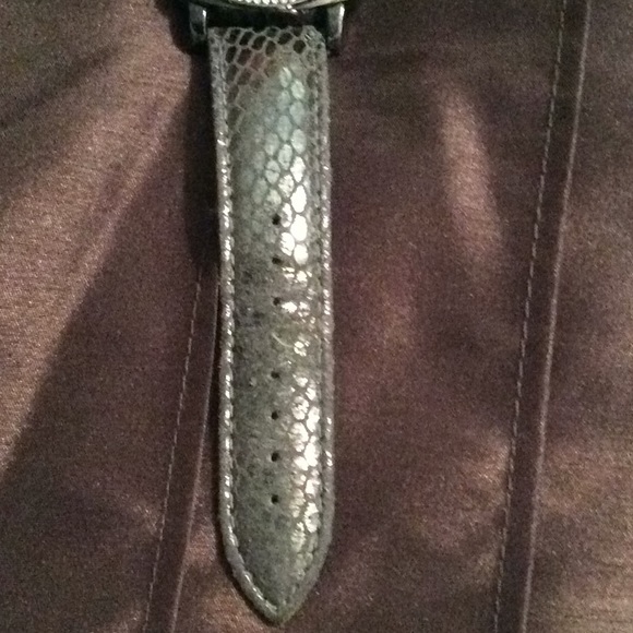 Joan Rivers Watch - Picture 3 of 4